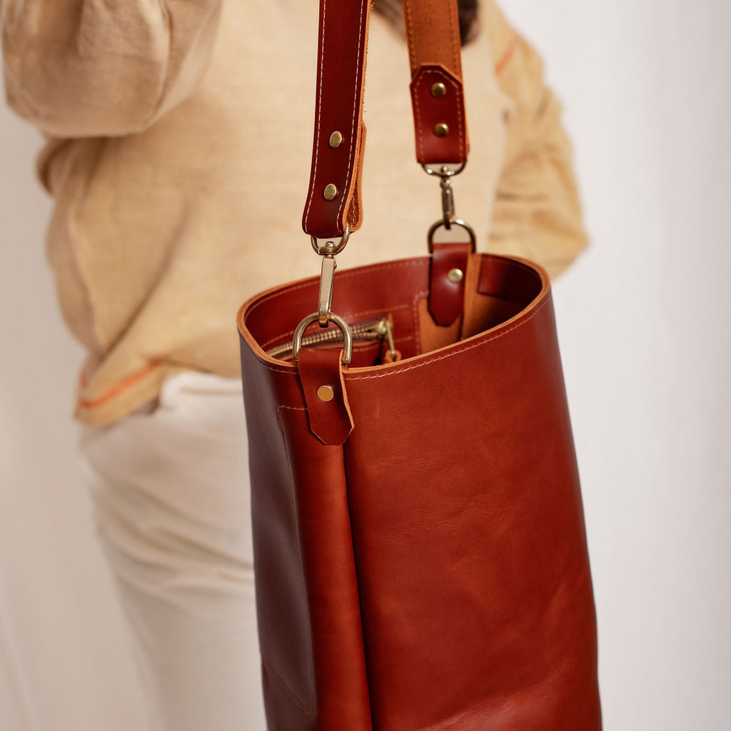 SHOULDER BAGS
