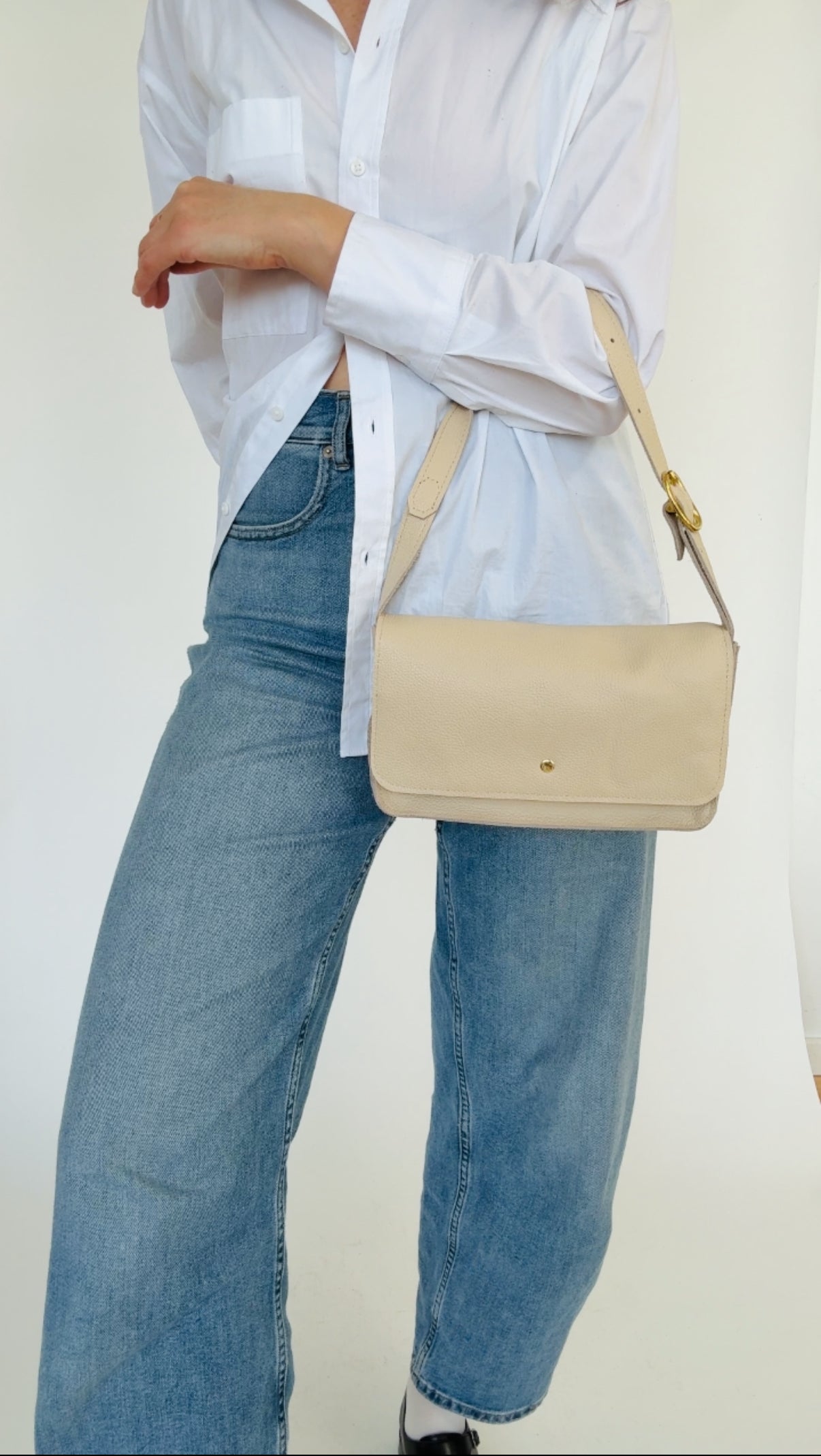 MOLLY CROSSBODY BAG | CREAM Leather Bag - handcrafted by Market Canvas Leather in Tofino, BC, Canada