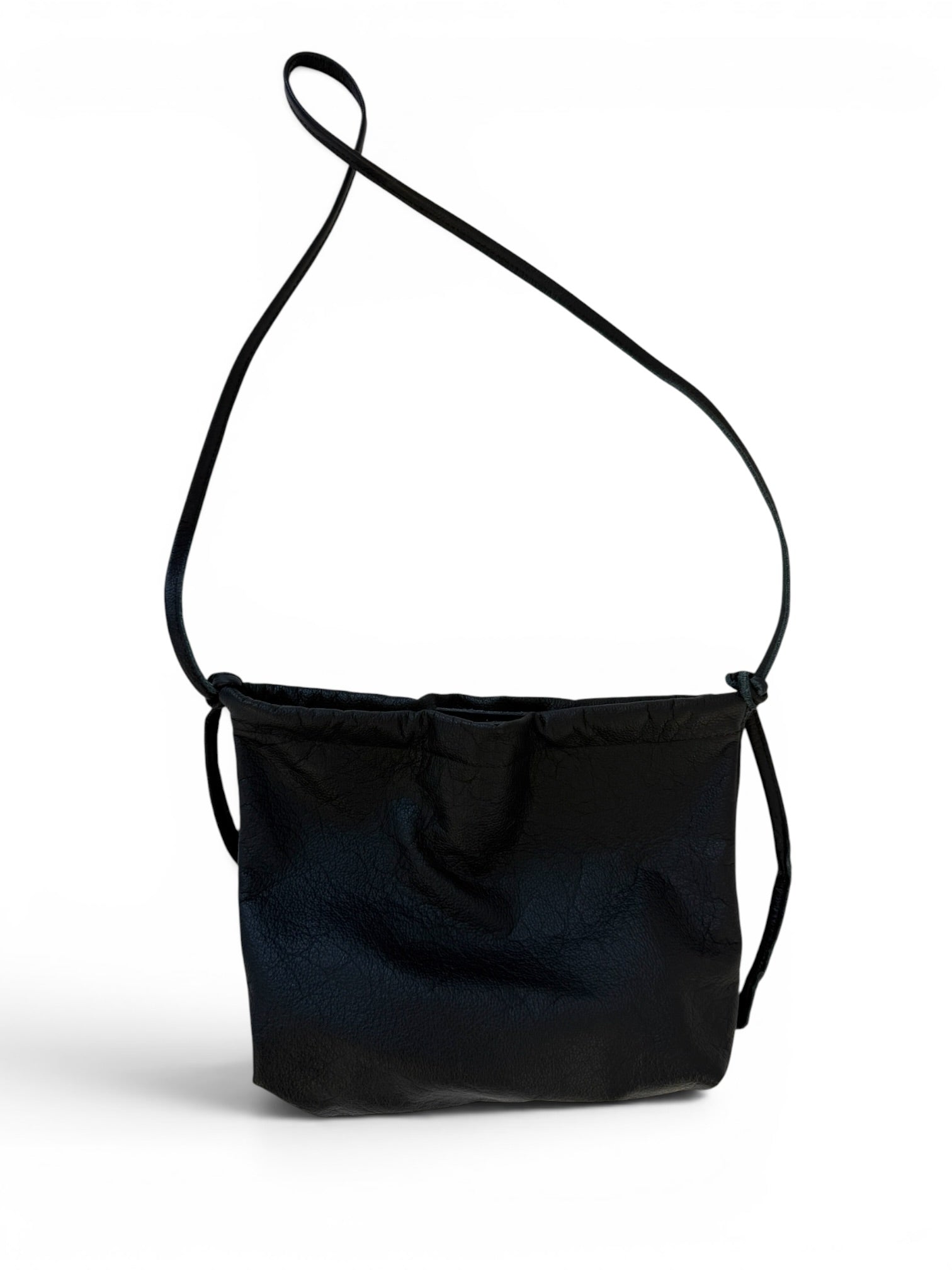 ODDITIES HENNI TOTE | NOIR SAMPLE Leather Bag - handcrafted by Market Canvas Leather in Tofino, BC, Canada