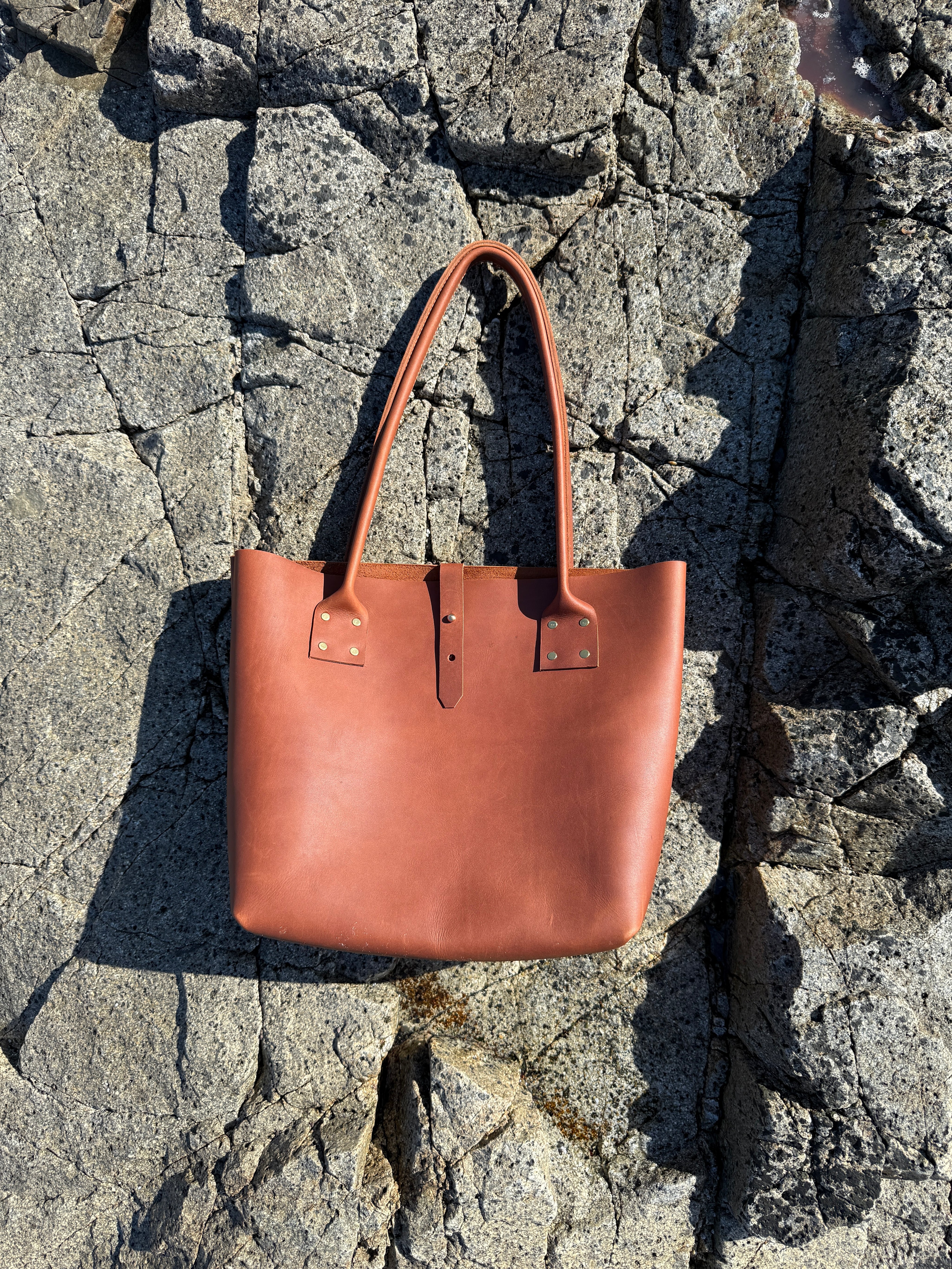 MOORE REFINED TOTE | PECAN Leather Bag - handcrafted by Market Canvas Leather in Tofino, BC, Canada