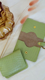 DÓRA LEATHER WALLET | PISTACHIO